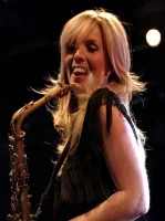 (Bild für) Candy Dulfer bei den Leverkusener Jazztagen (FS - FHD)
